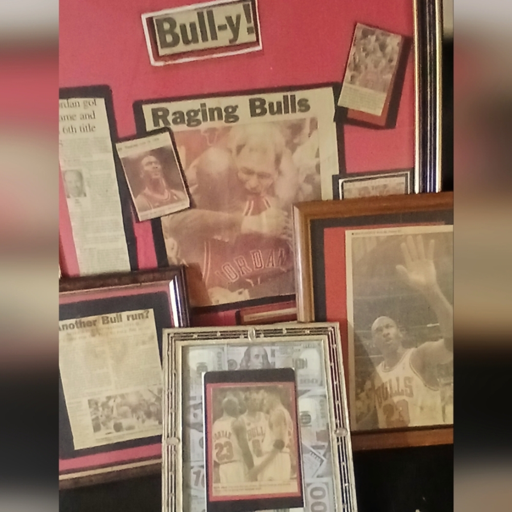 1998 MICHAEL Jordan Basketball Memorabilia Collage